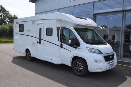 New & Used Motorhomes & Camper Vans for Sale | Travelworld